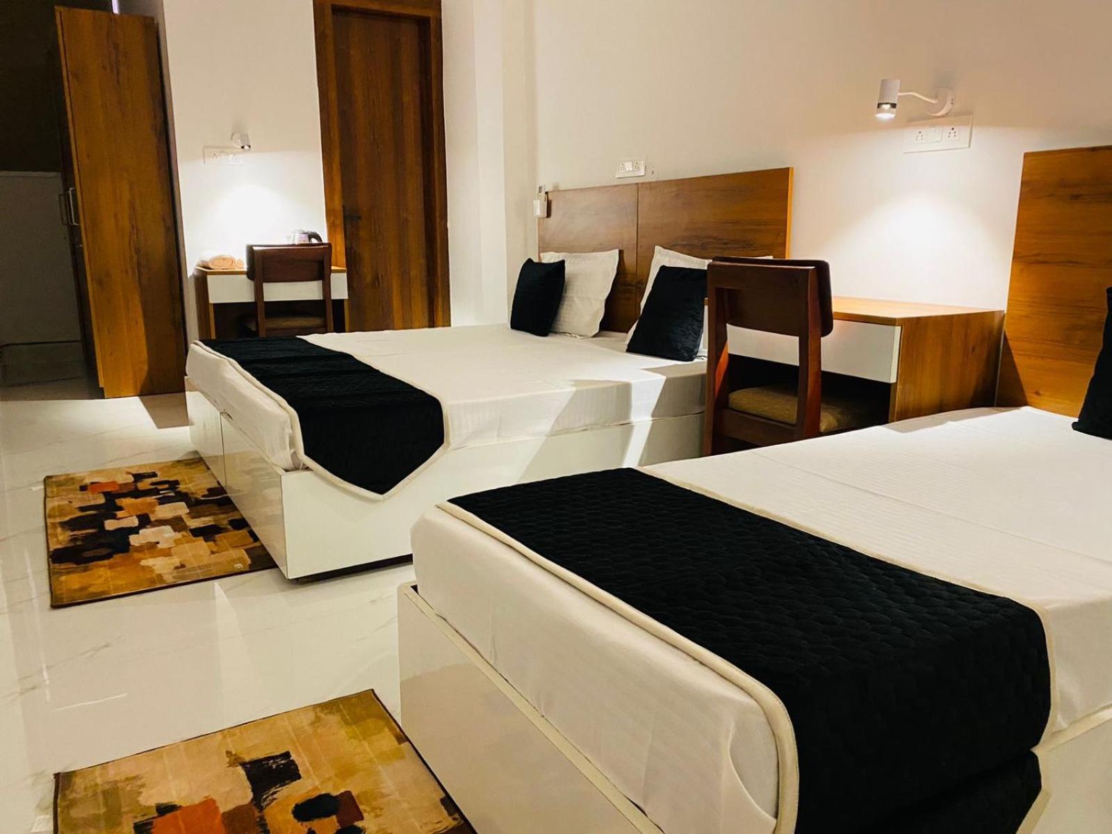 Royal Park Inn Greater Noida Extérieur photo